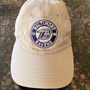 Baltimore Ravens Embroidered Logo Baseball Cap - Light Gray